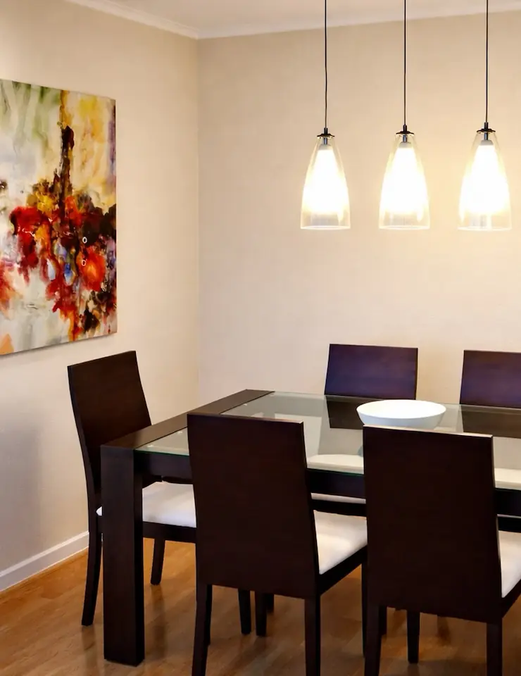 Comedor de departamento amoblado de 3 dormitorios en Rancagua